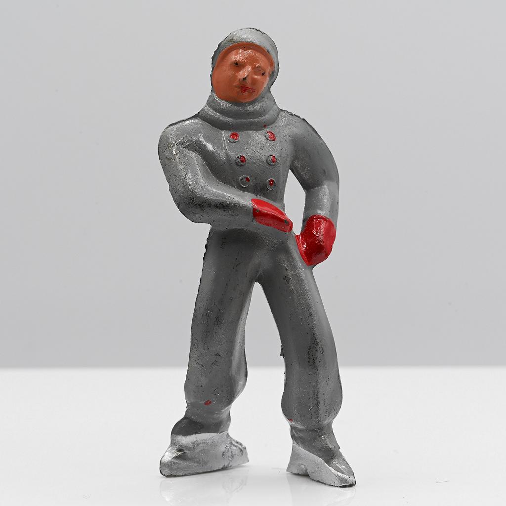 Barclay Male  Ice Skater Lead Dimestore Figure