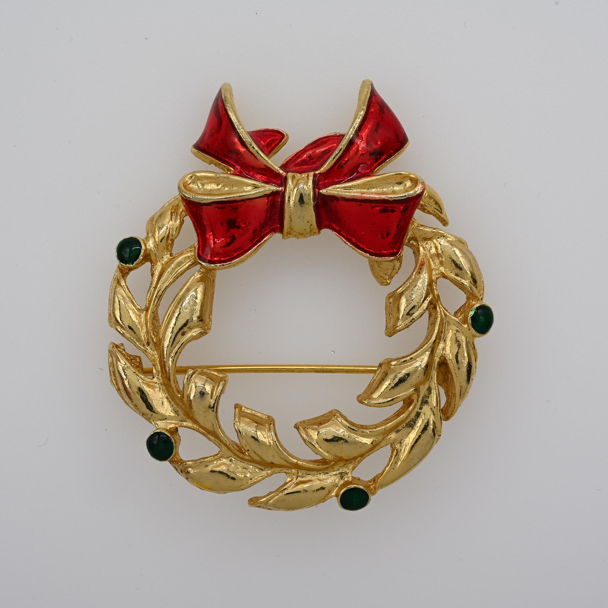 AAi+Goldtone+Christmas+Wreath+Brooch picture 2