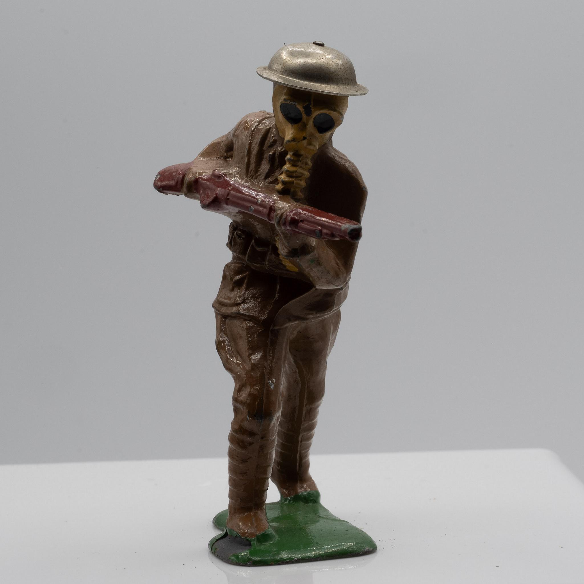 Barclay+749+Gas+Mask+Soldier+Advancing picture 2