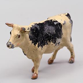 Britains Lead Cow Standing Nbr 538 Black and White